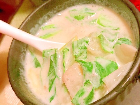 蕎麦の実と野菜の蕎麦粉クリームスープ